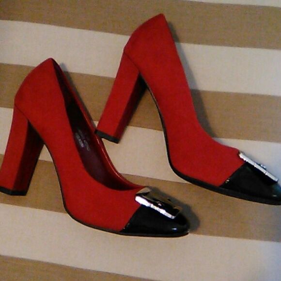 Versona Accessories Red and Black Heels - Picture 2 of 10